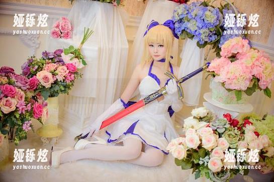 Arty亚缇的定制女友：这作品，外星人都想要！