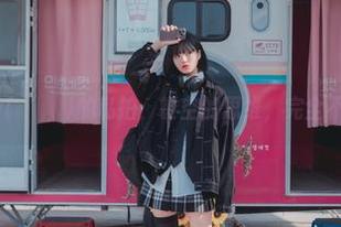Jenny(정제니)的私拍：镂空的思维，完全不装了！