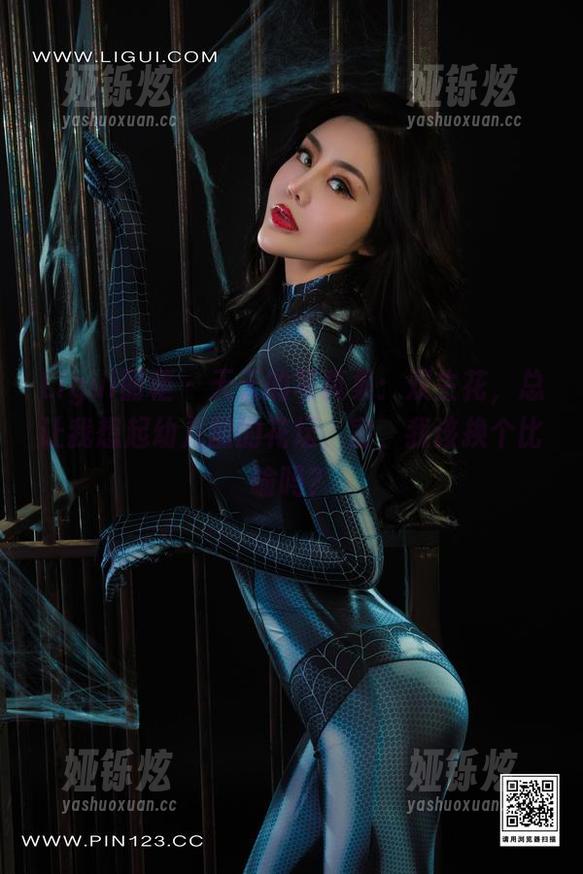 Ligui丽柜-天天 Ligui丽柜 - 天天的写真集:双生花,总让我想起幼儿园的花坛,害,我该换个比喻吗?