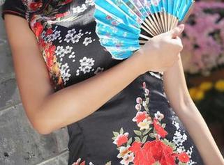 MyGirl美媛馆 – 看！唐琪儿的办公室原图，咳、微妙的氛围感。