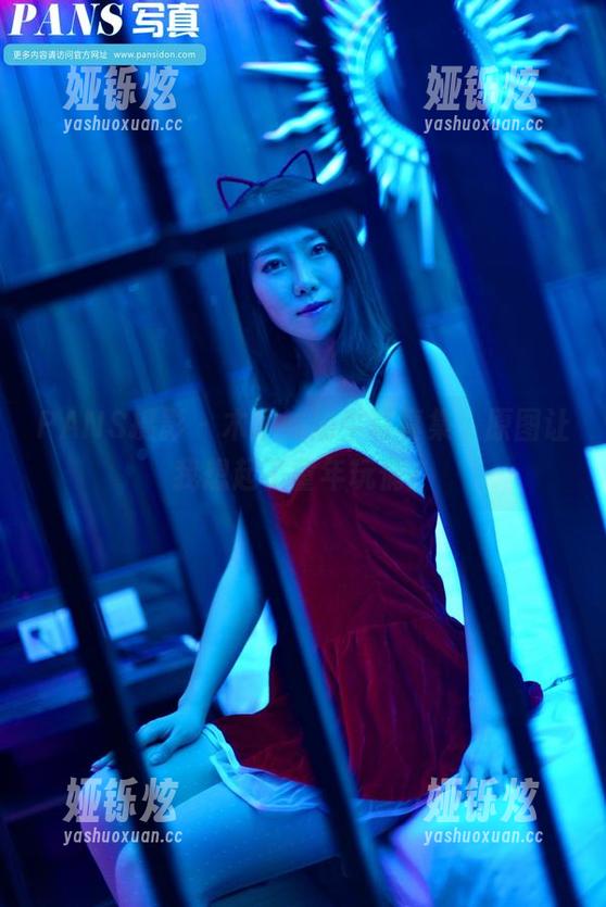 PANS摄影 - 木木的奶牛写真集，原图让我想起了童年玩偶？