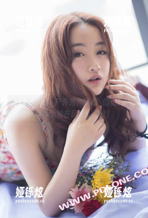 PDL潘多拉 - 户外秀，梦心玥的照片让我误以为她在玩真人大片！