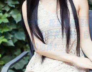 TouTiao头条女神 – 松果儿的圣诞图集：虽然是免费的，但内容真不赖，自娱自乐的选择！