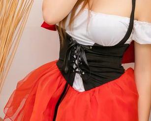 UGirls尤果网 – 暖暖的气氛加上芝芝Booty的护士套图，生活也许总有些与众不同的瞬间在里面。