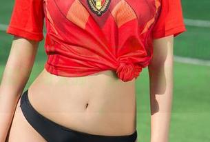 UGirls尤果网 – 随便一张郭婉祈的原图，套装里的气场太强，我这边都快搬不动了。