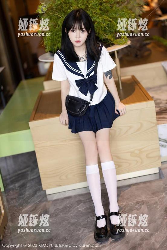 XIAOYU语画界 - 程程程的办公室，图片里的忙碌与悠闲