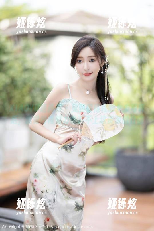 XIAOYU语画界 - 见到程程程的女友写真后，我觉得再努力也追不上这资源的自信