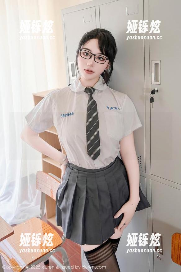 Xiuren秀人网 - 看这余虞酱的学妹写真，原图像是在演绎一段未成现实的校园剧啊…