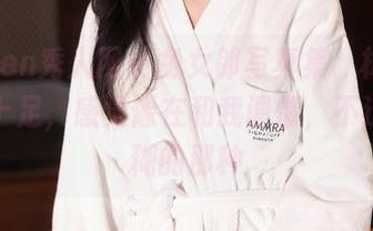 Xiuren秀人网 – 兔女郎写真集，林文文趣味十足，感觉像在和我调情，不过是模糊的那种
