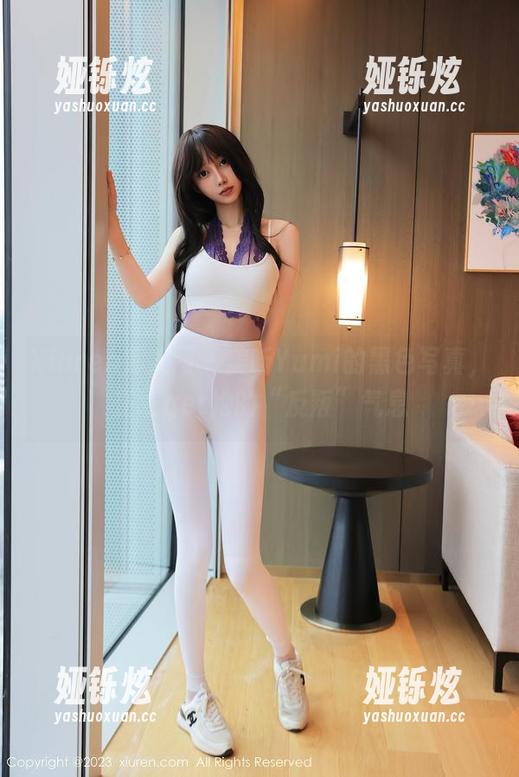 Xiuren秀人网 - 美昕Yumi的黑色写真，在线get她的“反叛”气息