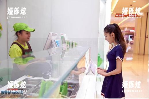 aiss - 欣杨最新的居家大片，能不能抵挡“宅”，大概快来称心如意的蹊跷？