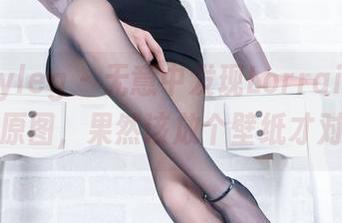 beautyleg – 无意中发现Lorraine的泳池原图，果然该放个壁纸才对！