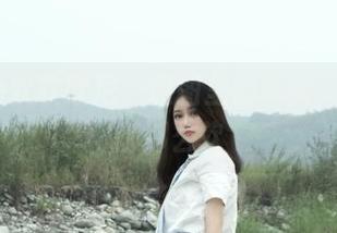 eloise软软欧尼，原图里的真实，连阴影都那么软
