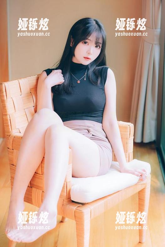 看shimo霜月在浴室COS跳舞，图包里的水都是从肉眼中溢出的幸福！