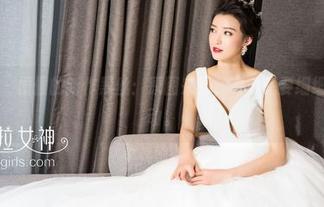 克拉女神 – 僮僮的新作黑丝：原图来看，有种想要细细品味的冲动。