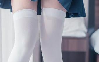 兔玩映画кәң图搅拌的全套写真，康娜酱带你一路走到尽头。