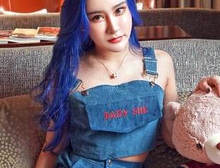 嗲囡囡 – SiByl李思宁的棉袜作品：微妙的雀跃感与不羁的尴尬