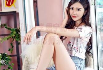 嗲囡囡 – SiByl李思宁的眼镜，让我心甘情愿当摄影师来捕捉美图