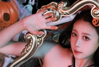 奈汐酱Nice的原图在线，白衬衫穿得我都想给她投个票：最佳穿衣搭档！