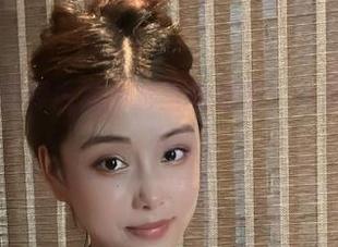 微密圈 – 墨绿内裤色彩里的奶雯，私房合集惊喜不断