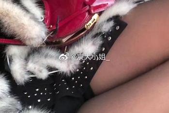 微密圈 – 网盘特供：宸大小姐的视频套图合集，下载前请确保你的心脏足够强韧。