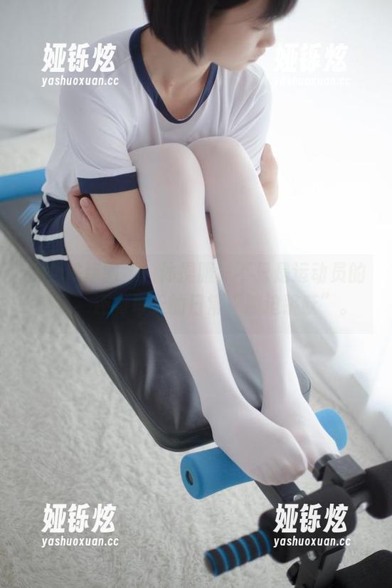 少女秩序图集：体操服，不只是运动员的选择，还有每天的日常“被迫跳跃”。