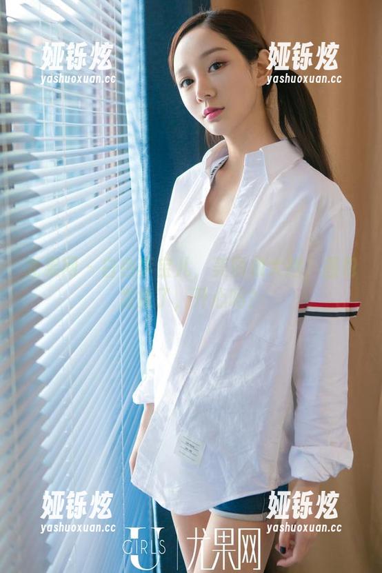 尤果网 - 白色李宝儿，美图放大招，图包发货了，开心吗？