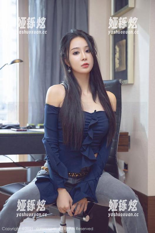尤蜜荟 - 周妍希的新套图，秘密不秘密看完再说！