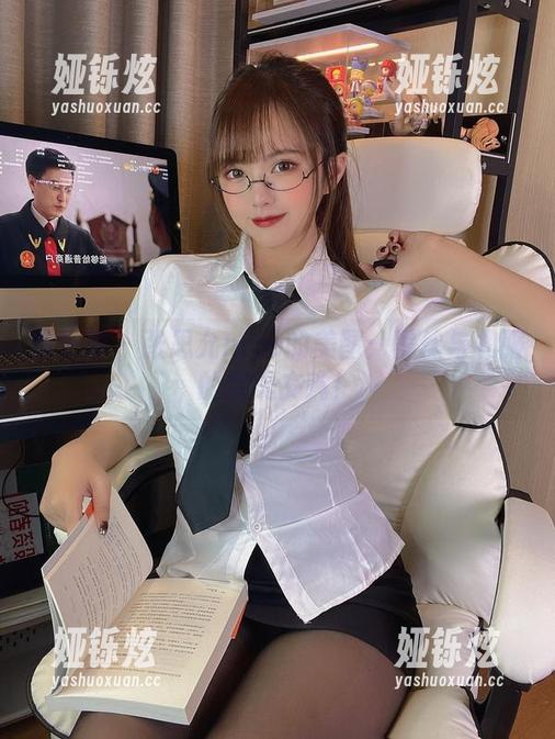 微密圈 - 张思允nice的美图：黑丝与礼服的完美交响！