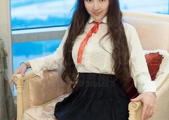 推女郎 - Yu佳妮的私拍除了水手服，还有别的技巧，那套图更是让我意外发现了一种讨喜的氛围。