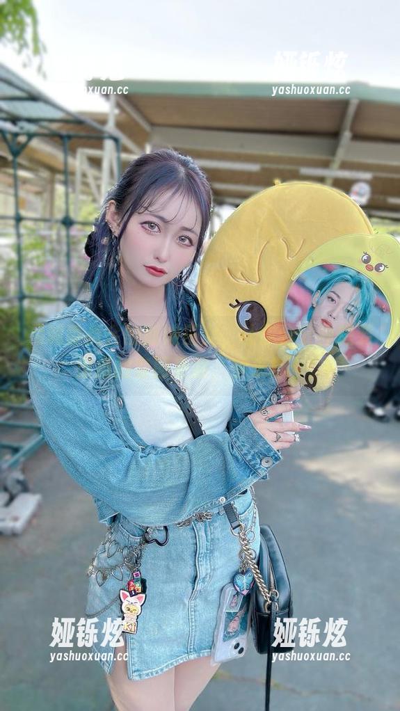 月城委员会的狐娘巫女，让你分分钟想要出道的套图更新，快来打卡！