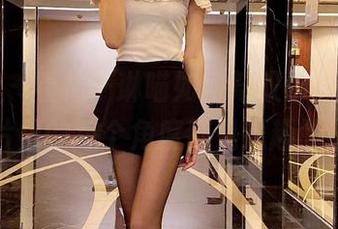微密圈 – 看林子琳喵如何驾驭最新套装，图片里的每个角度都是逗趣的猫咪