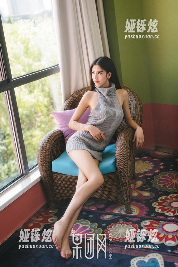 果团网 - 每一张图包都油光闪闪，周妍希真会放大招！
