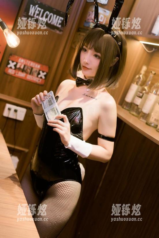 爱情秘籍？也许就在桃良阿宅的女友照片里，一键下载，瞧瞧吧！