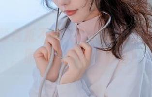 海浪的颜色抵不过桃良阿宅的蓝色比基尼，原图竟有这种魔力？