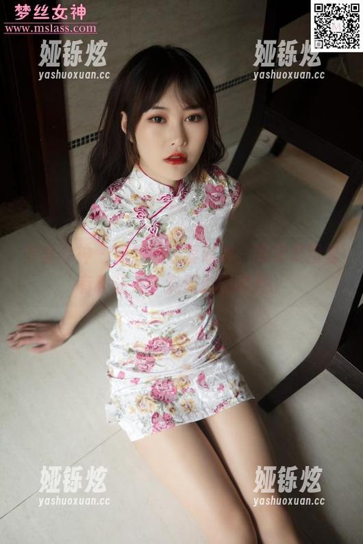梦丝女神 - 璇璇的可爱时刻，高清美图里有种让人一沉到底的诱惑。