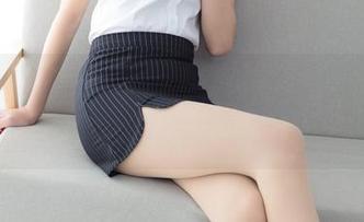 森萝财团 – 在线小夜：月下004，白丝太迷人，我要把资源搬回家！