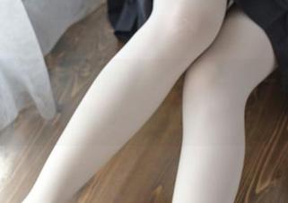 森萝财团 – 小满的原图，不只是一条牛仔裤的普通照片