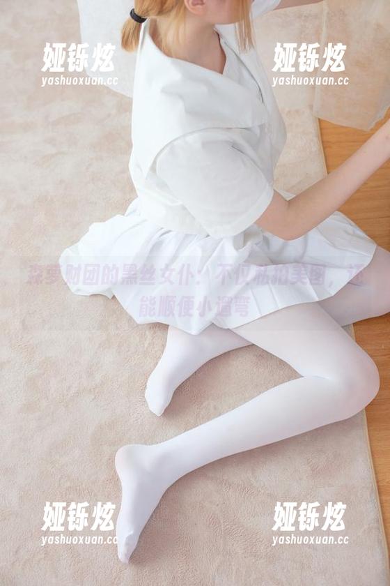 森萝财团 森萝财团的黑丝女仆:不仅私拍美图,还能顺便小遛弯