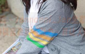 模范学院 – Jennanni_Jen全套灰丝，有种难以言说的吸引力，真让人瞩目。