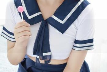 模范学院 – 一脚高跟鞋，一组美图，唐琪儿Beauty你真有你的！