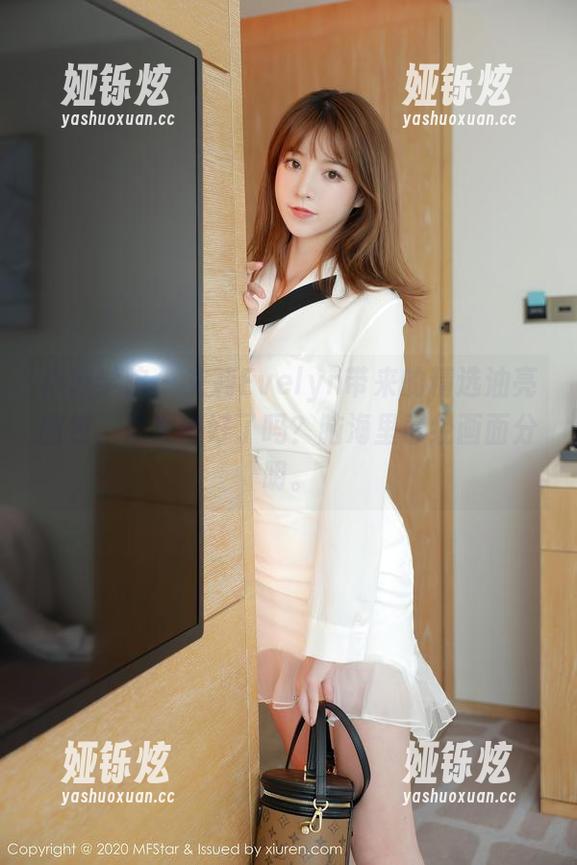 模范学院 - 艾莉Evelyn带来的精选油亮图包，你准备好了吗？脑海里已经画面分明。