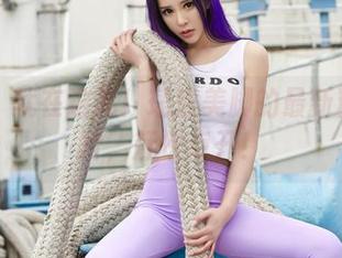 爱丝 – 就在这儿！瑶瑶美脚的最新精彩图片，赶快点开！