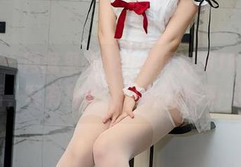 秀人网 – 网盘里的Carol周妍希JK作品，乍一看，真有种让人停留的气氛…咳咳。