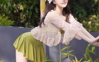 秀人网 – 乔伊joy的夏日图包：光影玩耍的小秘密