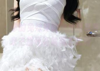 秀人网 – 你的兔妹妹的黑丝图集在线，看来主播还有隐藏才艺啊