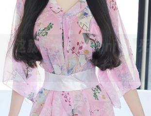 秀人网 – 这就是子纯儿Annie，死库水写真把我脑袋搞得乱七八糟。