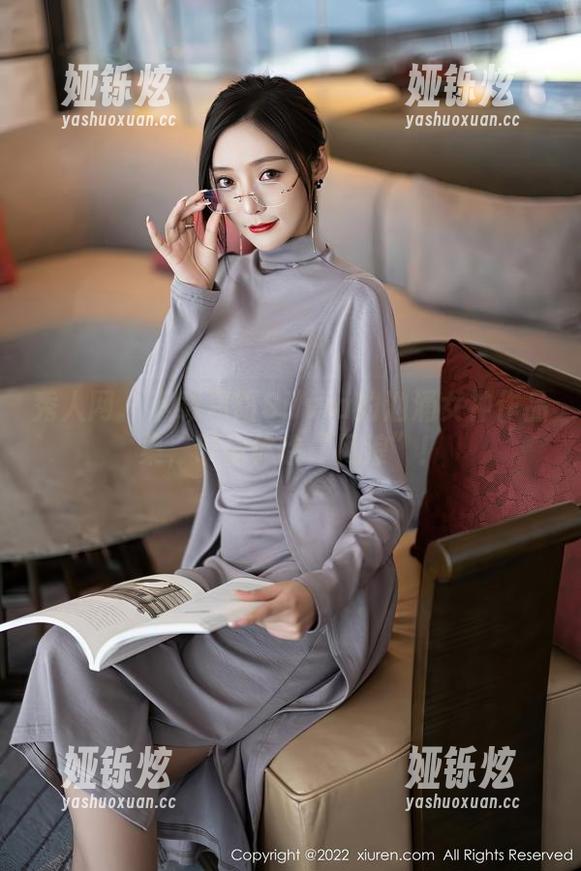 秀人网 - 下载易阳Silvia的汹涌女神作品集，带你体验“风浪”！
