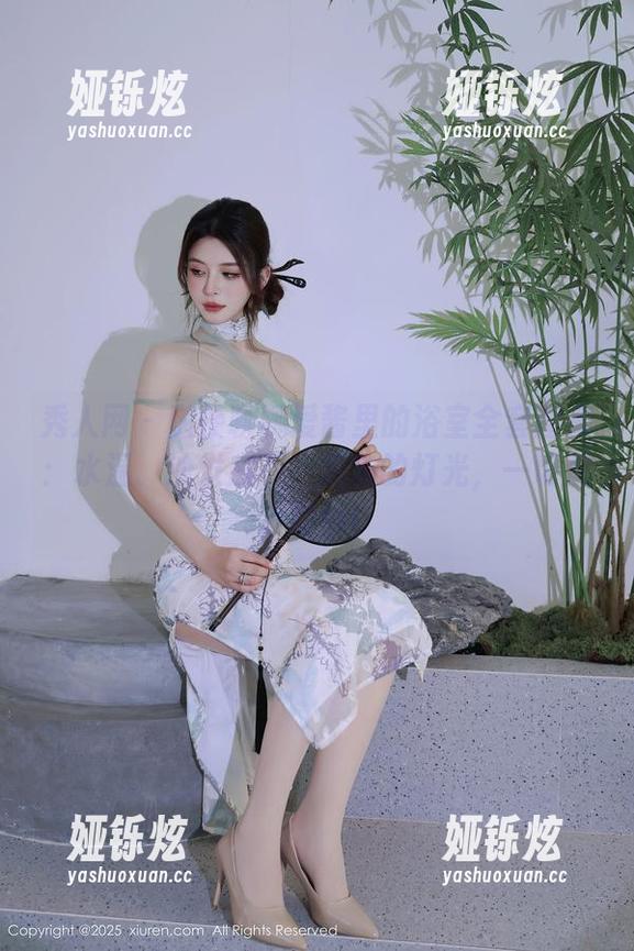 秀人网-爱酱里 秀人网 - 随便聊聊爱酱里的浴室全套图集:水温、沙发底下、拐角的灯光,一切都很微妙!