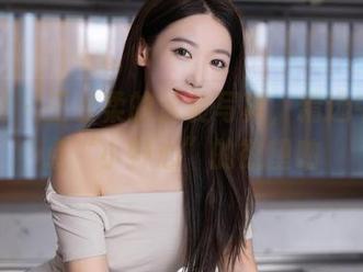 秀人网 – 王曼柔的泳装写真，精选中带了点“小野心”的欲望呐